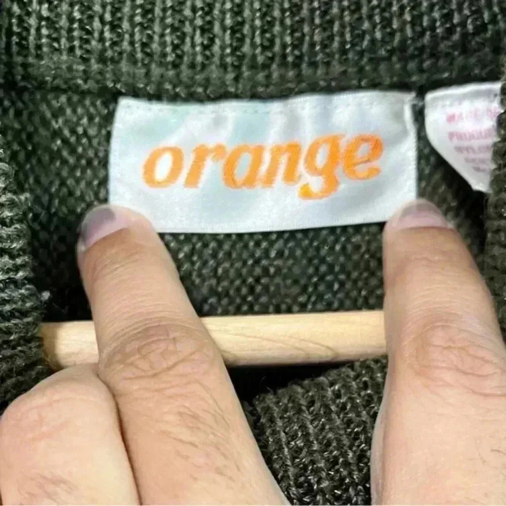 Orange Vintage Olive Green Knit Sweater - Size M - Picture 13 of 13